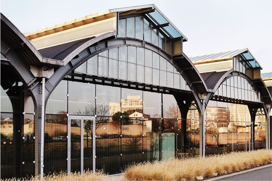 Historische Bogenhallen der Design Post Köln, Deutz-Mülheimer Straße 22a